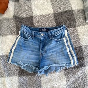 Hollister High-Rise Boyfriend Short